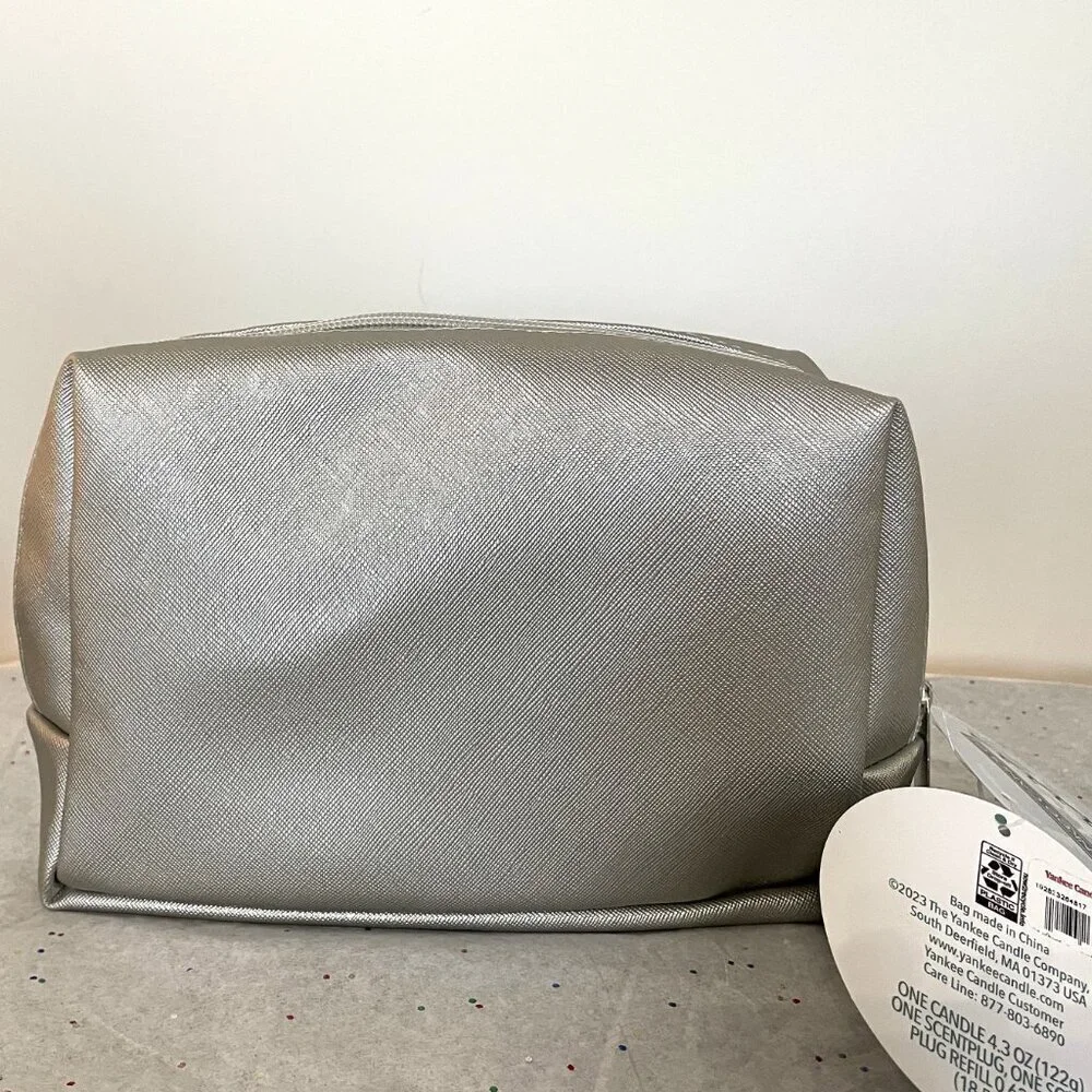Yankee Candle Holiday Silver Tote - Free Mini Candle